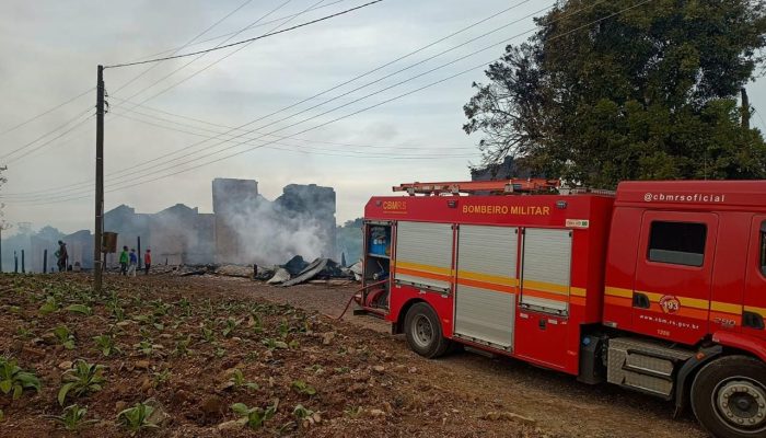 foto-corpo-de-bombeiros-militar-1793186216 (1)